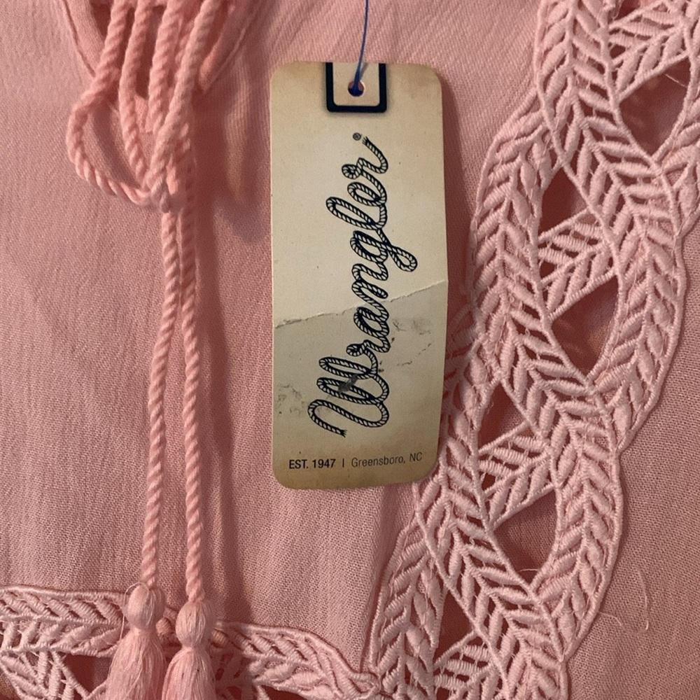 Wrangler Blouse Pink NWT **CUTE** Medium - Picture 2 of 8